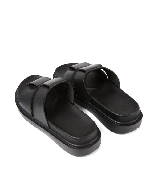 LATIS LEATHER SLIDE [BLACK]